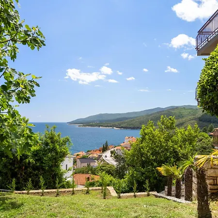 Zulijani Helis B4 * Rabac